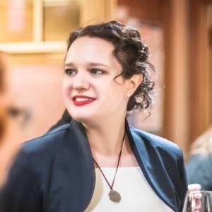 Meet your Posher, Abigail